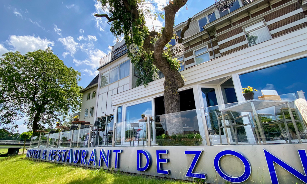 De Zon Hotel & Restaurant by Flow