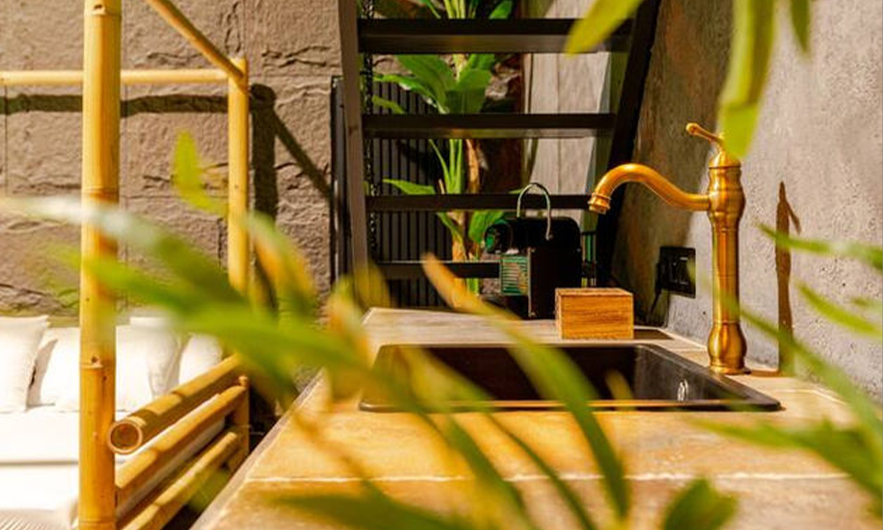 Intense Senses Experience