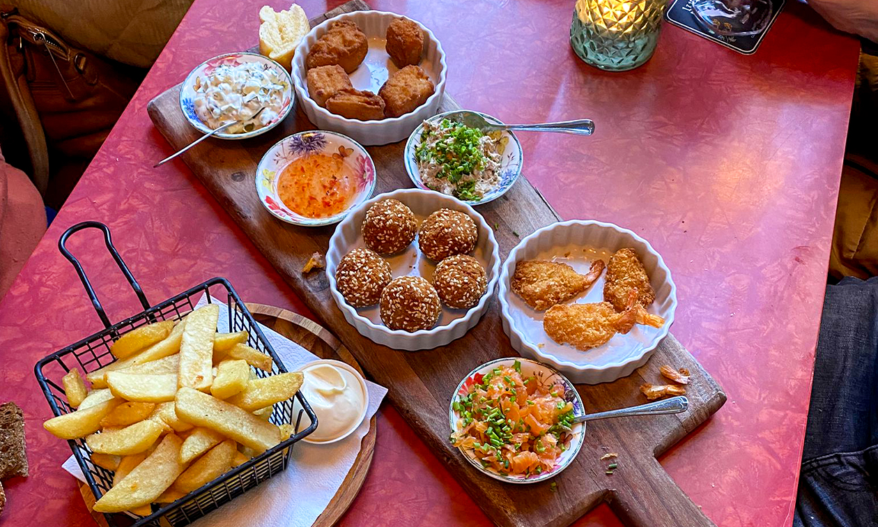 Modern - Fine Dining & Friends