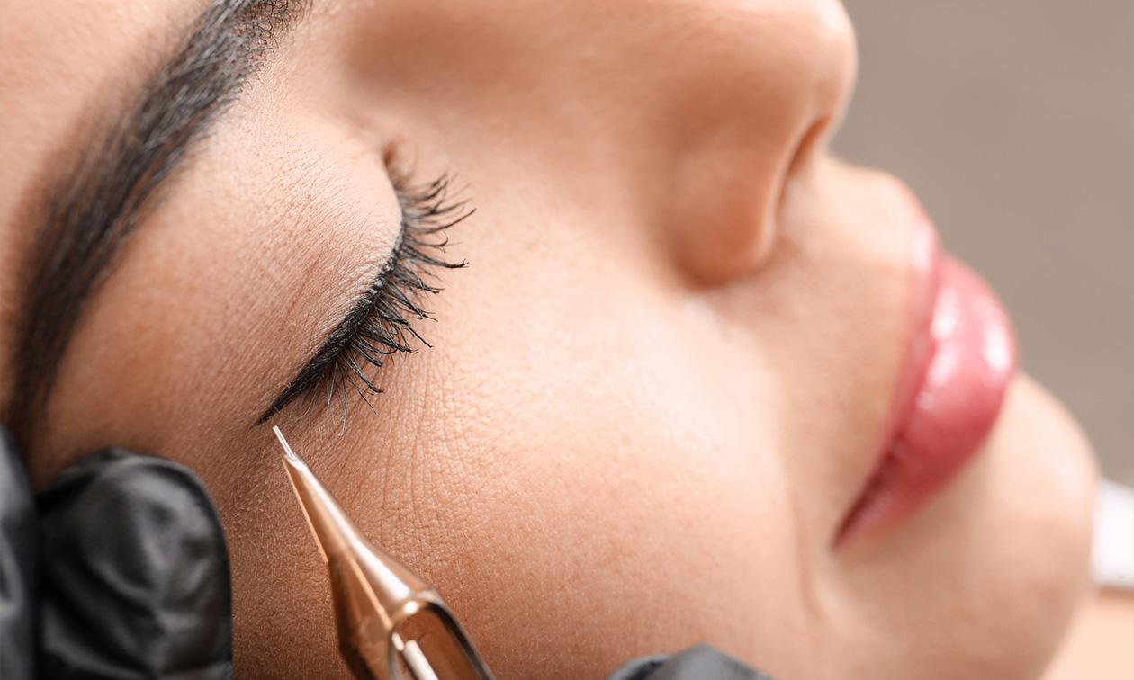 Nail & Brow Bar