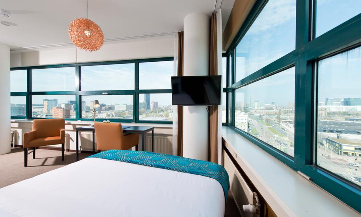 The Hague Teleport Hotel