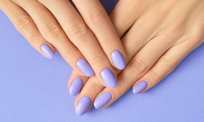 Pose américaine ou manucure au choix + vernis semi-permanent près de Liège