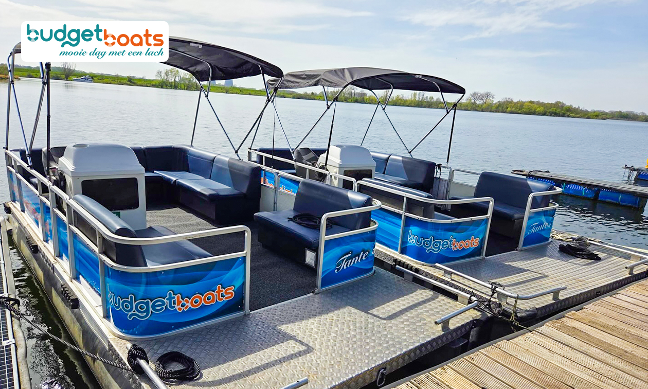 Rondvaart met luxe loungeboot (max. 10 personen)