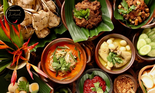 Luxe rijsttafel (early dinner) bij Restaurant Indisch Geluk