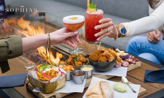 High cocktail + luxe happerijplank bij Sophias