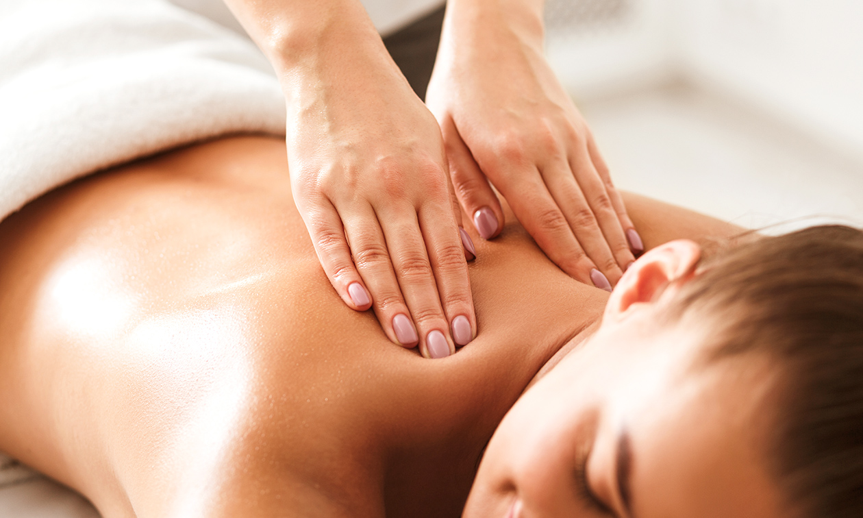 Ontspanningsmassage + evt. cupping (60 min)
