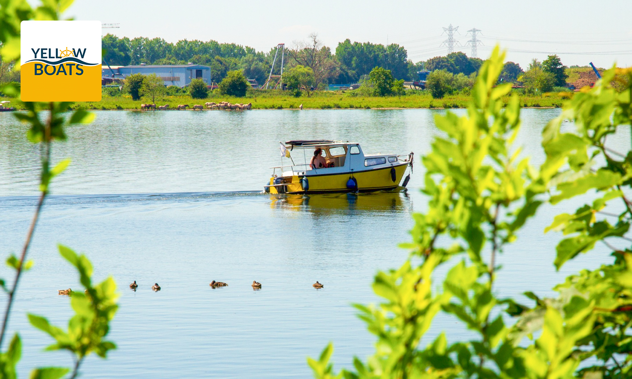 Motorboot mieten (4 bis 5 Stunden) für 2 bis 5 Personen + Treibstoff
